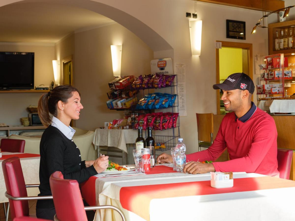 Golf Residenza Aparthotel Πεσκιέρα ντελ Γκάρντα Εξωτερικό φωτογραφία