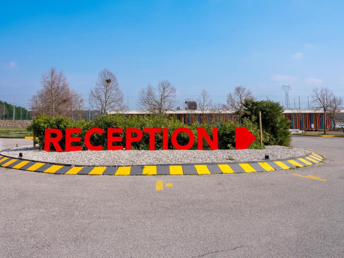 Golf Residenza Aparthotel Πεσκιέρα ντελ Γκάρντα Εξωτερικό φωτογραφία
