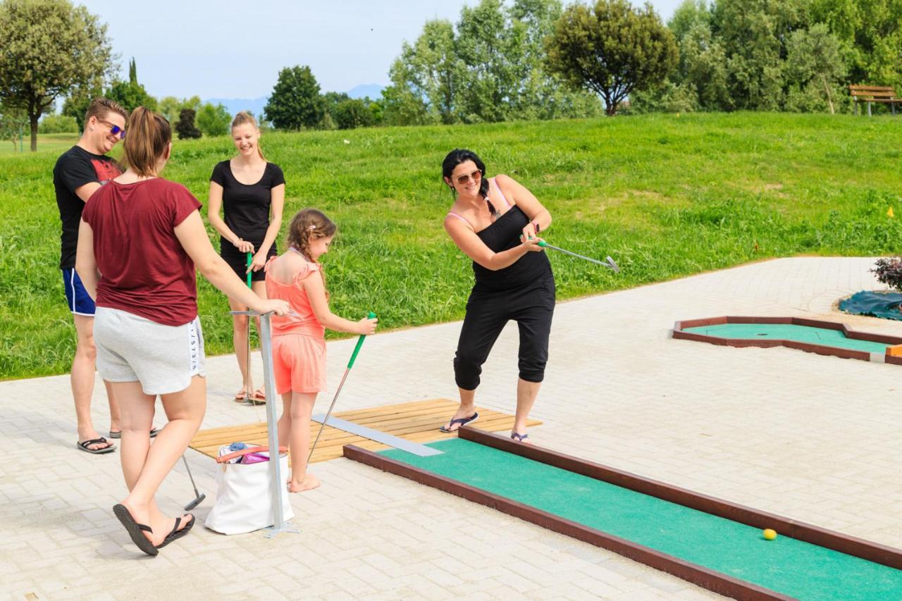 Golf Residenza Aparthotel Πεσκιέρα ντελ Γκάρντα Εξωτερικό φωτογραφία